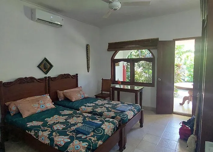 Catra Beachroom 10 B *